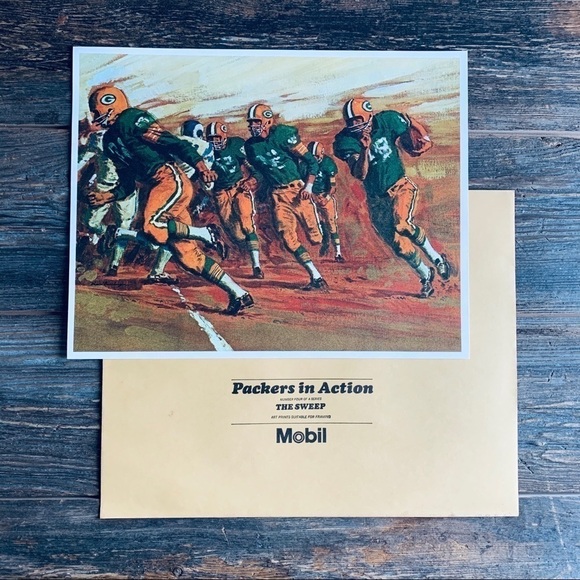 Mobil Other - Green Bay Packers in Action The Sweep #4 Print VTG